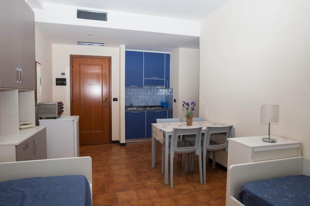 Residence Rta Villa Marina Империа Екстериор снимка