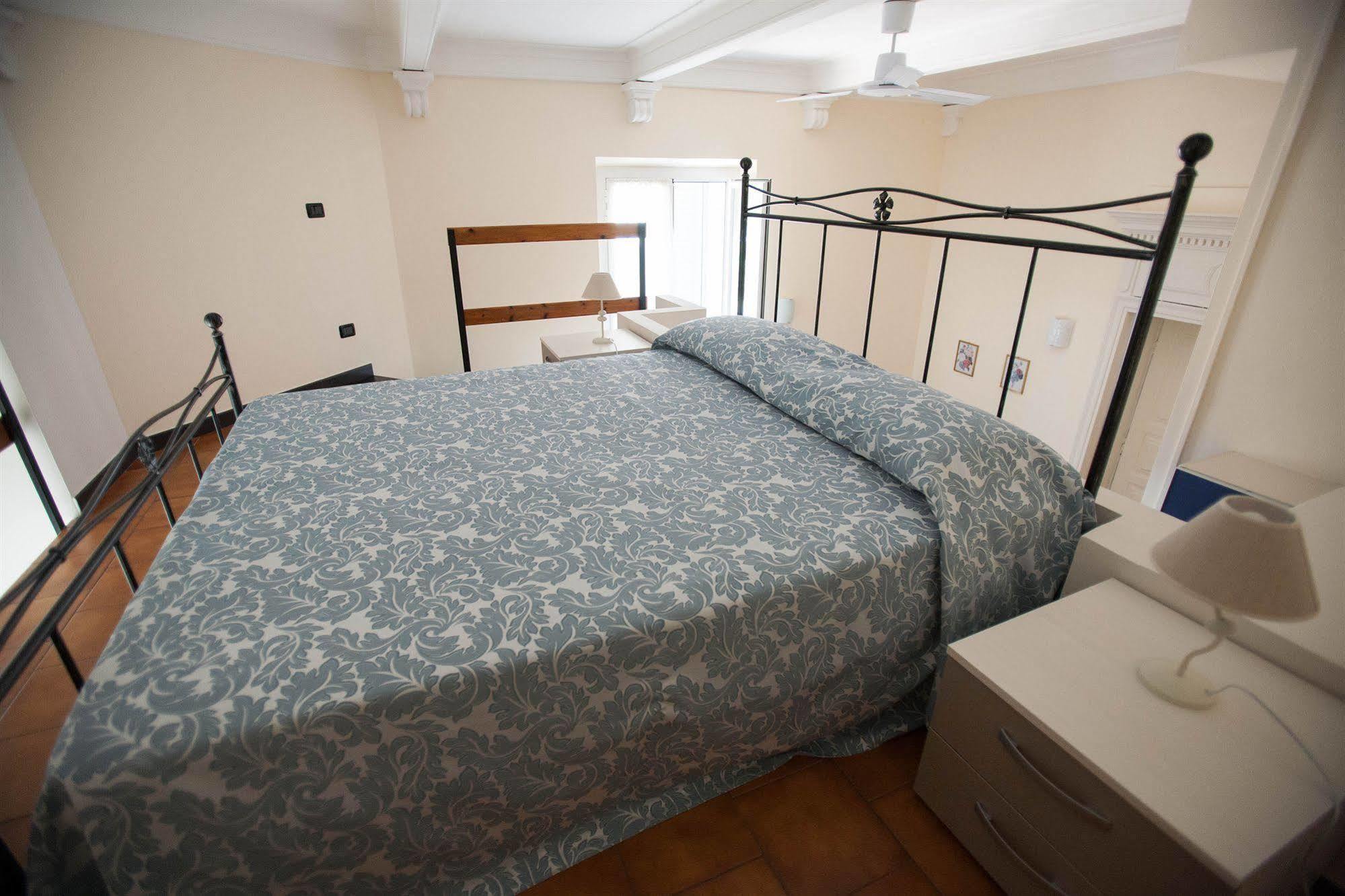 Residence Rta Villa Marina Империа Екстериор снимка